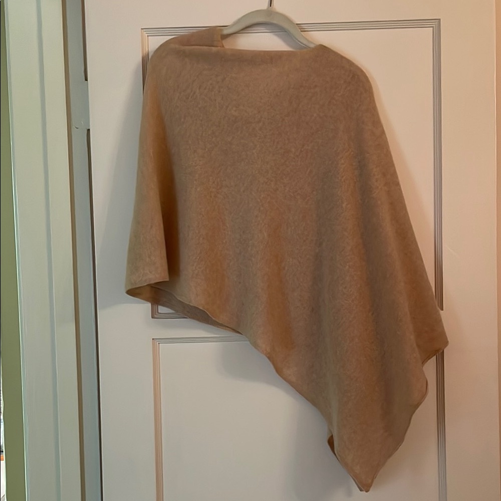 Cashmere poncho